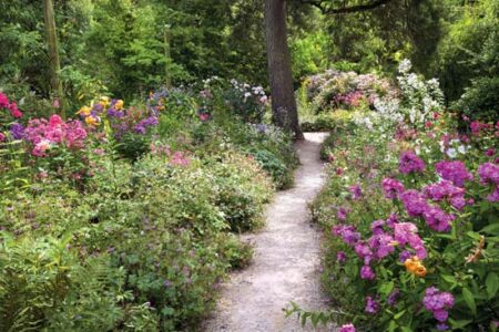 Gardening with Historic Ornamentals
